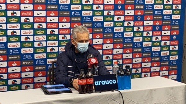 El DT de La Roja estaría pensando en llamar a dos históricos de la generación dorada.