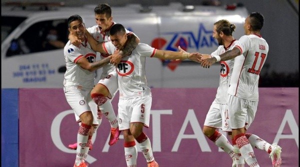 Unión La Calera hizo historia clasificándose a octavos de final de la Copa Sudamericana