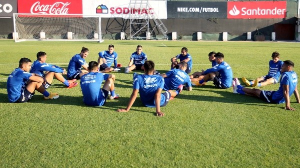 Palacios se integró a los trabajos de La Roja y sueña con sumar minutos frente a Perú y Venezuela.