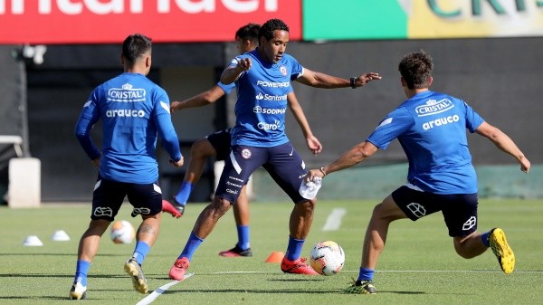 Jean Beausejour entrena con la selección chilena