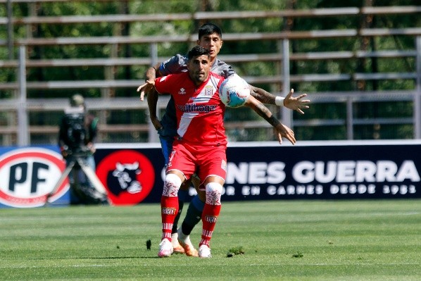 Curicó Unido venció a Universidad Católica y dejó encendida la lucha por la punta en la segunda rueda del Campeonato Nacional. Foto: Agencia Uno