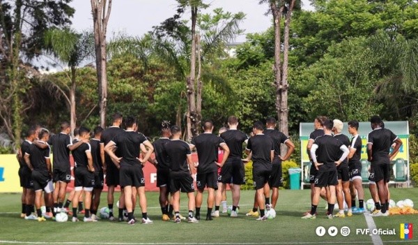 Venezuela ya entrena a plantel completo pensando en Brasil y Chile. Foto: FVF
