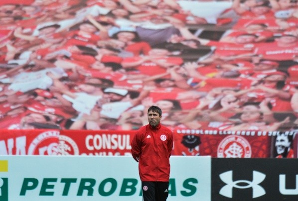 Chacho dejó Inter para firmar por Celta hasta junio de 2022.