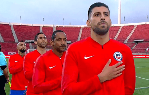 El Himno de Chile contra Perú por clasificatorias a Qatar 2022.