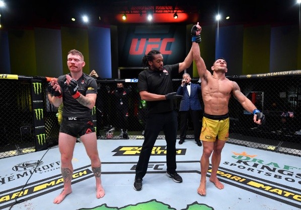 Rafael dos Anjos se impuso con categoría ante Paul Felder en la estelar del UFC Vegas 14. Foto: Getty Images