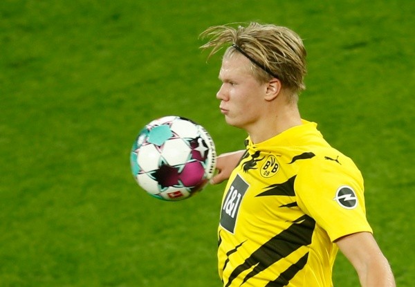 El artillero podría jugar el sábado por la Bundesliga desobedeciendo las órdenes del combinado de Noruega.