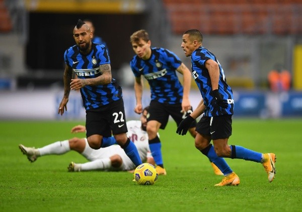Alexis Sánchez y Arturo Vidal fueron titulares y figuras del Inter ante Torino. Foto: Getty Images