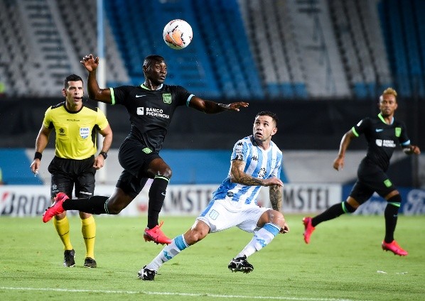 Eugenio Mena también estará en el once titular de Sebastián Beccacece en Racing para enfrentar a Flamengo. Foto: Getty Images