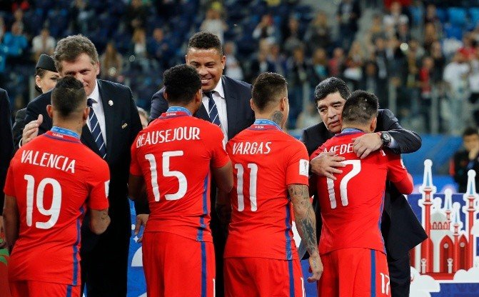 Maradona, el Fenómeno, y cracks de la generación dorada.