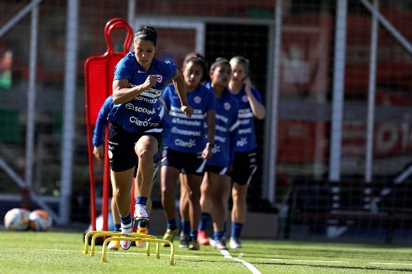 Las cracks de La Roja entrenan en Pinto Durán en la previa del choque ante Zambia.