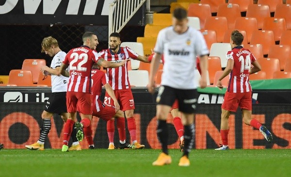Atlético de Madrid derrotó al Valencia y es líder de La Liga junto a la Real Sociedad. Foto: Getty Images