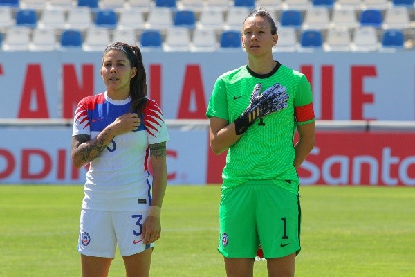 La Roja femenina queda en estado de alarma tras la lesión de Carla Guerrero, una de las referentes del equipo. Foto: Agencia Uno