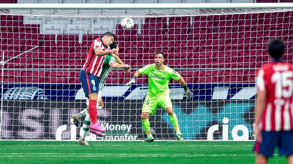 Claudio Bravo puede sumar minutos en la Copa del Rey ante el Sporting de Gijón. Foto: Getty Images