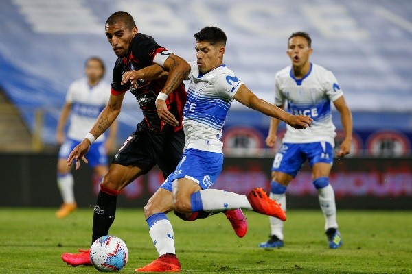 Gastón Lezcano le tiene fe a Universidad Católica para quedarse con el Campeonato Nacional y la Copa Sudamericana. Foto: Agencia Uno
