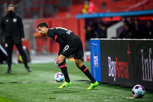 Bayern empató sin goles pero mantuvo su invicto.