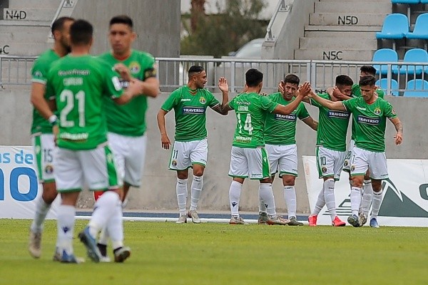 Audax quiere volver a los abrazos en La Granja ante los Torteros.