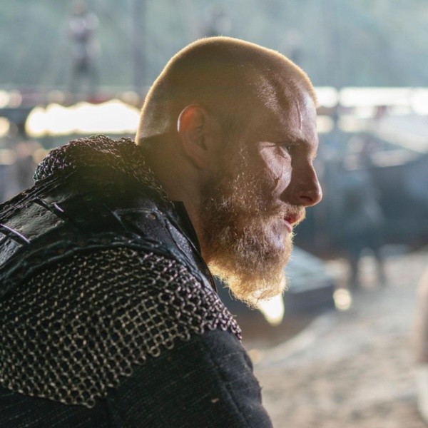 Bjorn deberá hacer frente a su hermano Ivar, para poner fin a la historia de &quot;Vikings&quot;.