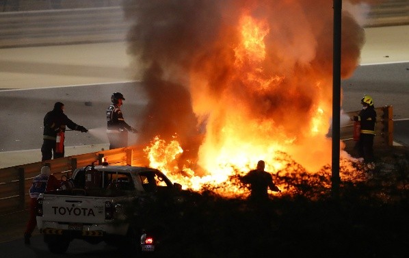Grosjean estuvo 27 segundos envuelto en fuego antes de escapar.
