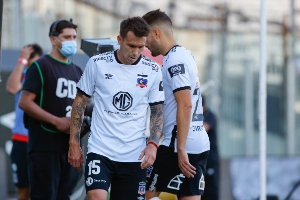 Colo Colo no levanta el rumbo y se complica cada vez más con el descenso. Foto: Agencia Uno