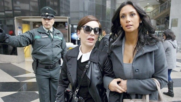 El día en que Pamela Díaz y Fran García-Huidobro entregaron sus testimonios para apoyar a Nacho Gutiérrez en el caso de discriminación por el que Chilevisión fue condenado.