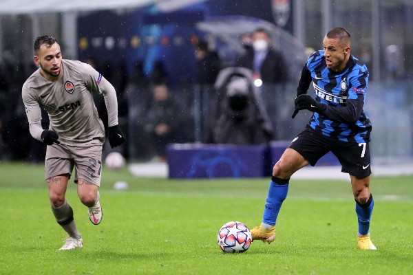 El chileno podrá tener nuevamente la opción de ser titular luego de ser suplente en la Liga de Campeones. (Foto: Getty)