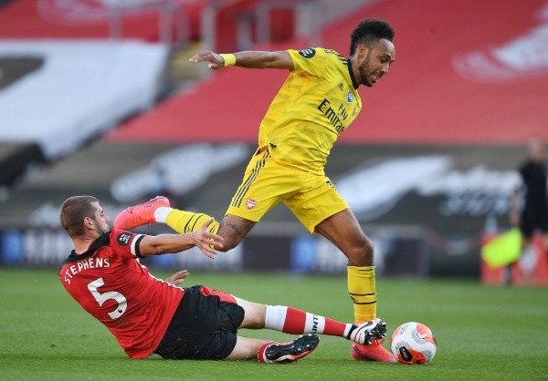Ambos equipos con presentes opuestos intentarán llevarse los puntos. Uno para seguir luchando arriba y el otro por no acercase a la zona de descenso. (Foto: Getty)