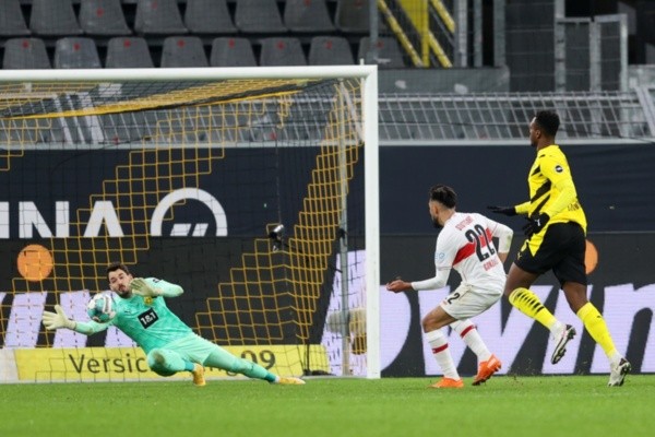 El Borussia Dortmund viene de caer estrepitosamente ante el Stuttgart en el marco de la Bundesliga. Foto: Getty.