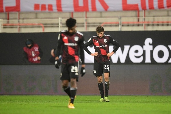 Los campeones rescataron un empate en Berlín con gol de Lewandowski en el minuto 67. (Foto: Getty)