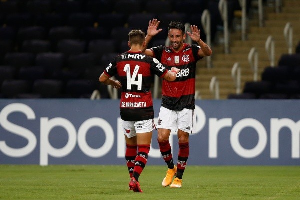 Mauricio Isla anotó su primer gol con la camiseta del Flamengo. Foto: Getty Images