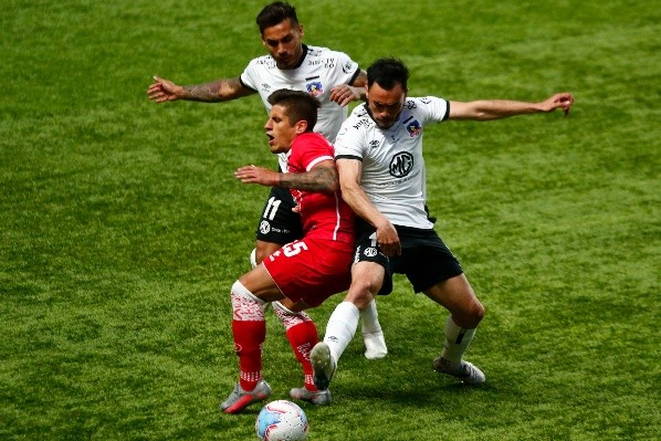 Unión La Calera y Colo Colo tendrán un duelo de más de tres puntos ante la importancia de sumar. Foto: Agencia Uno