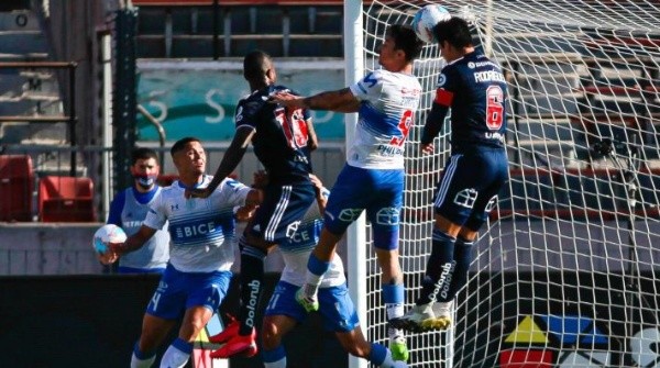 Azules y Cruzados repartieron puntos en el Nacional.