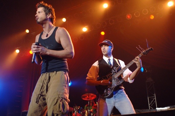 Chris Cornell y Tom Morello tocando con Audioslave en Nueva York. Año 2005. | Foto: Getty Images
