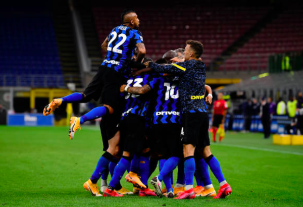 Romelu Lukaku destacó el aporte de líderes de Arturo Vidal y Alexis Sánchez en el Inter. Foto: Getty Images