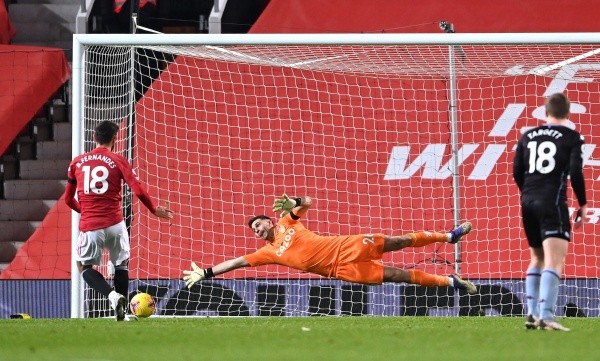Bruno Fernandes anotó el gol del triunfo del Manchester United ante el Aston Villa. Foto: Getty Images
