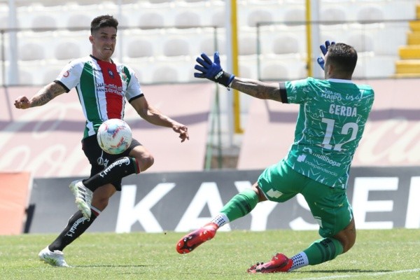 Curicó no pudo ante Palestino en su última presentación en el Campeonato Nacional. Foto: Agencia Uno.
