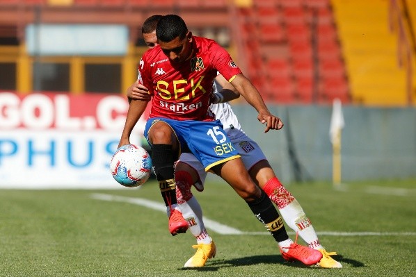 Cristián Palacios se queda por dos partidos más en Unión Española. Foto: Agencia Uno