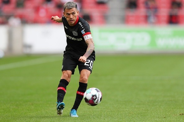 Aránguiz jugó 10 minutos en la goleada del Leverkusen ante Frankfurt.