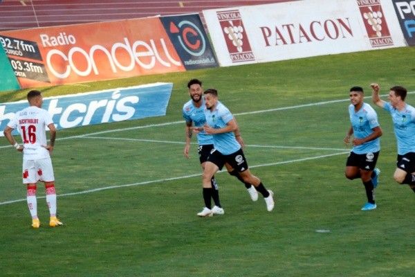 Los celestes vinieron desde atrás para vencer a Curicó Unido en la fecha anterior. Foto: Agencia Uno.