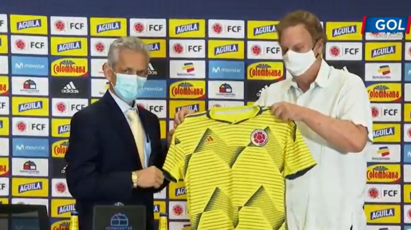 Reinaldo Rueda fue presentado en Colombia y se olvidó de Chile. Ahora, la Roja busca a su reemplazante. Foto: Twitter