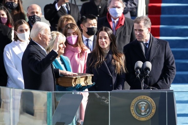 Joe Biden jura como nuevo presidente de Estados Unidos. (Foto: Getty)