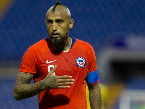 Arturo Vidal quiere un entrenador chileno y lo hace saber en Instagram