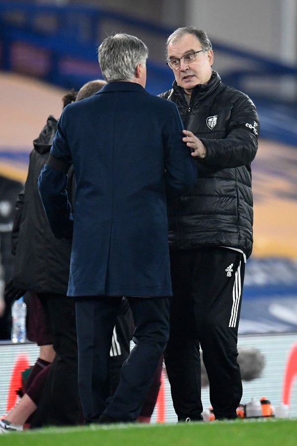Dos tremendos entrenadores saldrán con todo a la cancha. Los dos equipos pueden pelear los puestos a las copas internacionales. (Foto: Getty)
