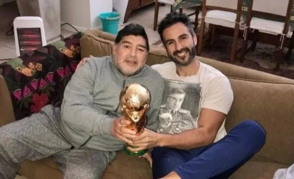 Maradona junto a Leopoldo Luque