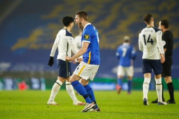 Tottenham no pudo con el Brighton y cayó derrotado por la mínima. Foto: Getty Images