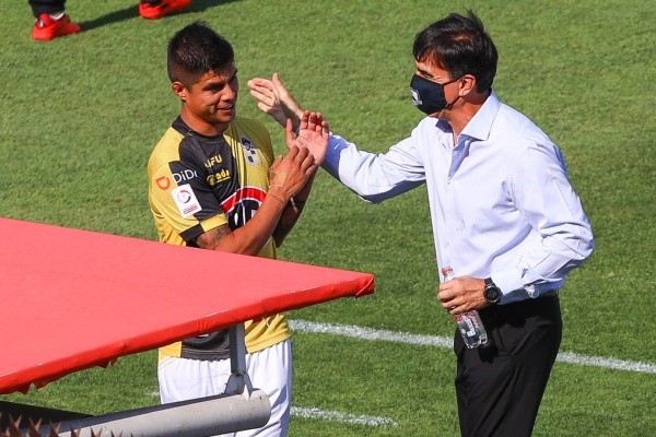 Quinteros aseguró que no piensa en los rivales directos en la lucha por no descender. Foto: Agencia Uno