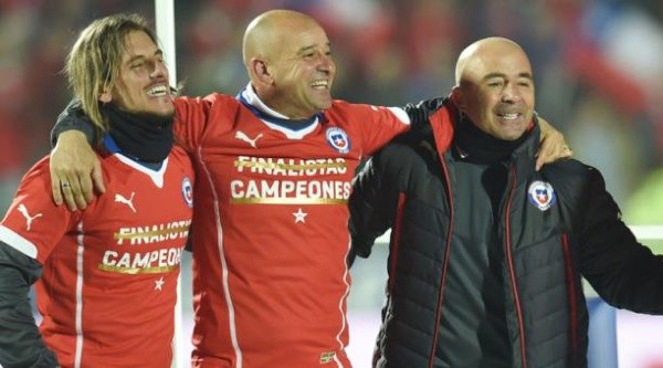 Jorge Sampaoli junto a su cuerpo técnico