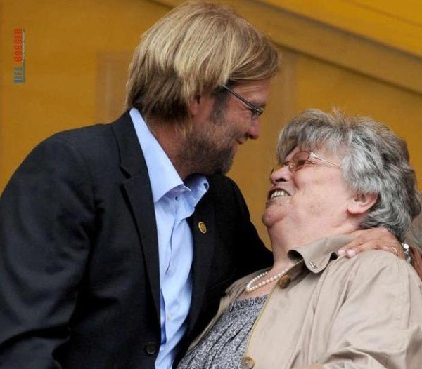 Klopp visitaba frecuentemente a su madre en Stuttgart.