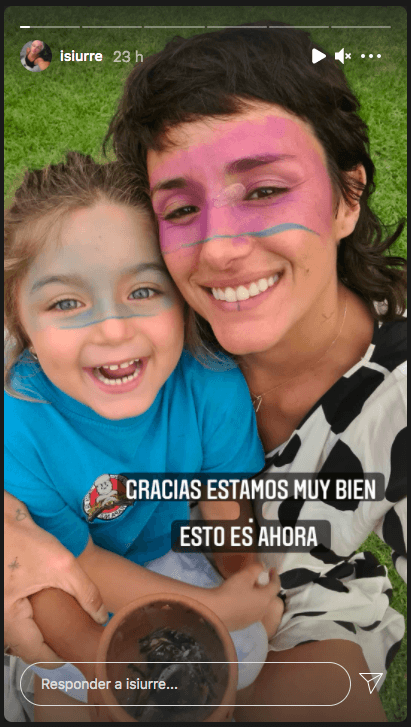 Isidora Urrejola y su hija Miel tras el accidente.
