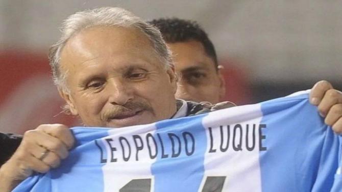 Luque pasó más de un mes internado tras contraer coronavirus.