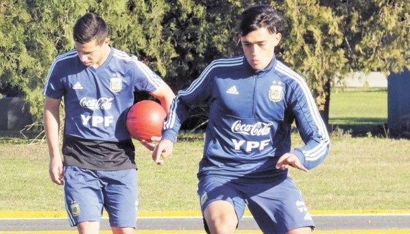 En 2019, Solari debutó en las categorías menores de la selección de Argentina.